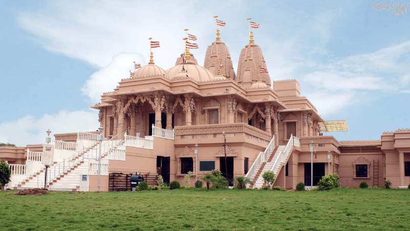 Ngôi đền Shri Swaminarayan nguy nga, cổ kính