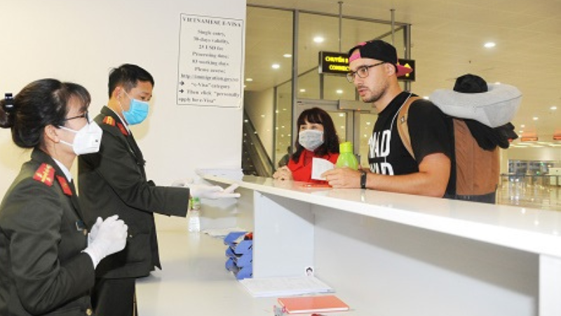 Hành khách bay từ Đài Loan về Việt Nam cần chuẩn bị đầy đủ giấy tờ nhập cảnh hợp lệ