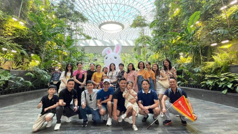 Đoàn khách du lịch Singapore từ Hồ Chí Minh