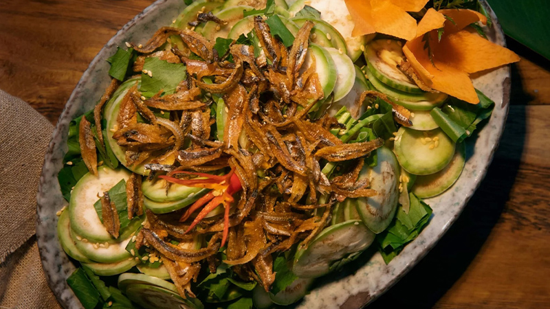 Gỏi cà đắng cá cơm Buôn Ma Thuột