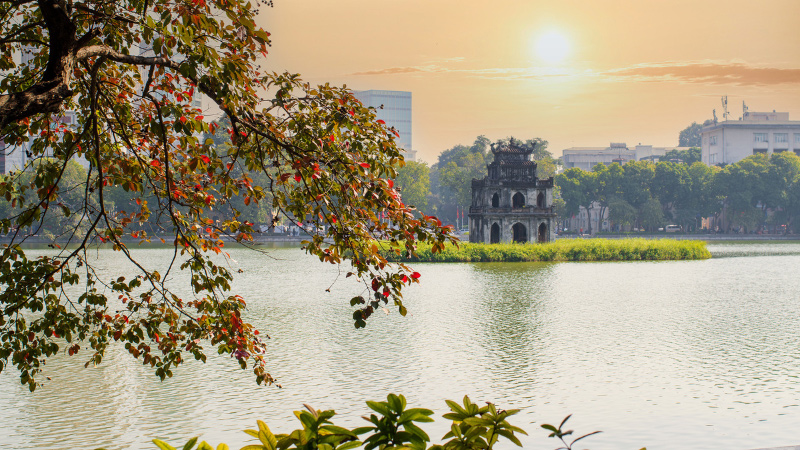 Mua vé Nha Trang - Hà Nội tham quan Hồ Hoàn Kiếm