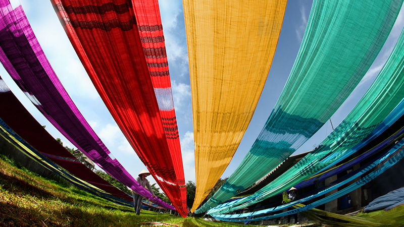 Làng lụa Vạn Phúc