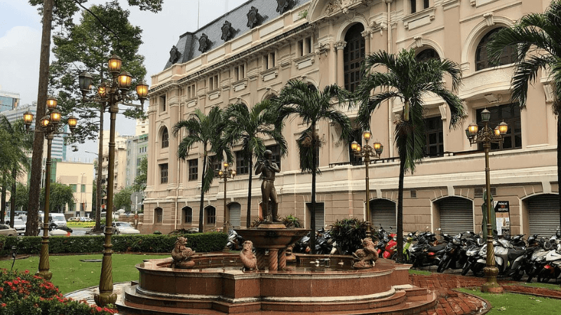 Nhà hát Lớn thành phố Hồ Chí Minh