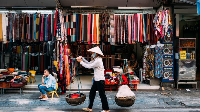 Đặt vé máy bay Đà Nẵng Hà Nội ghé thăm khu phố cổ Hà Nội