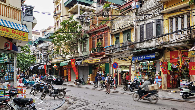 Đặt vé máy bay Tuy Hòa - Hà Nội ghé thăm Phố cổ Hà Nội