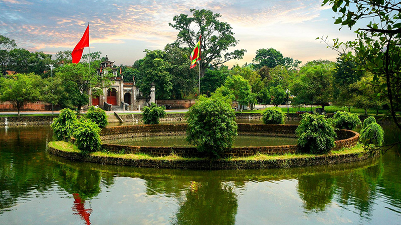 Mua vé Đà Lạt đi Hà Nội tham quan thành Cổ Loa