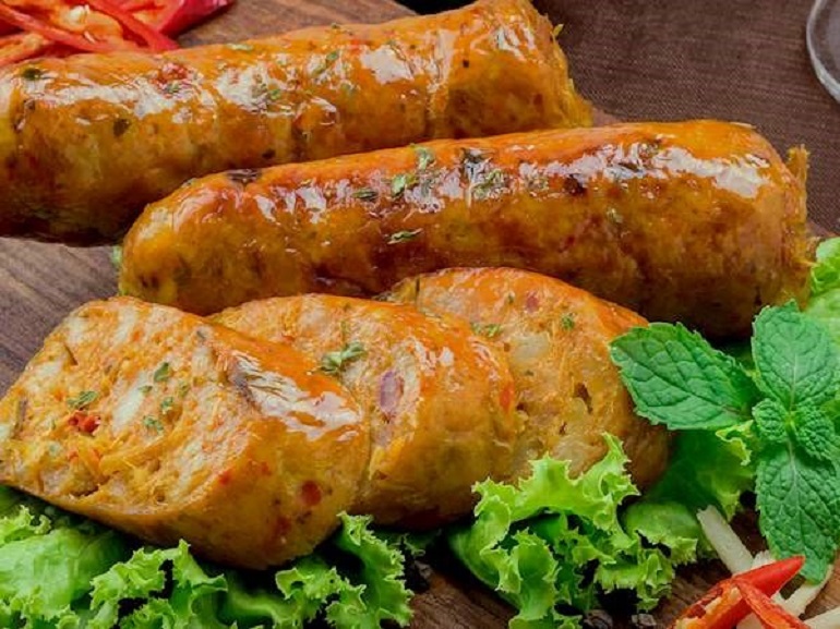 Sai Oua ngon nổi tiếng của Lào