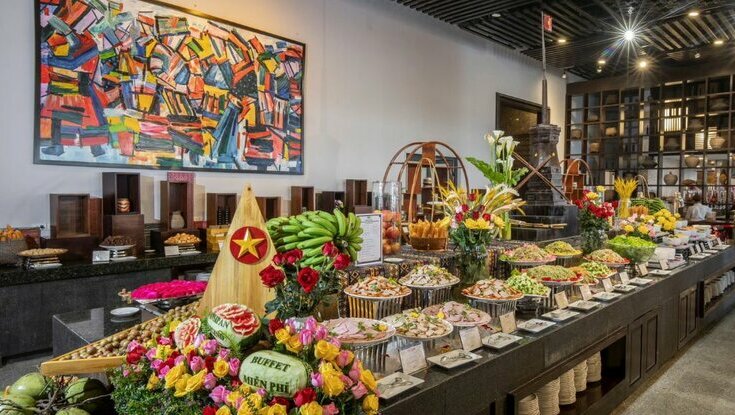 Quầy buffet phong phú