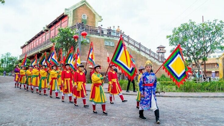 Lễ sắc phong ấn tứ vinh quy