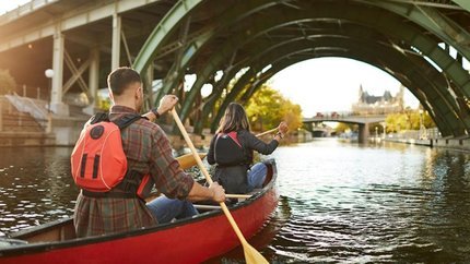 Du Ngoạn Canada Đắm Mình Trong Ngàn Cảnh Sắc