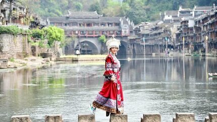 Du Ngoạn Hồ Nam: Hà Nội - Nghi Xương - Tam Hiệp - Phượng Hoàng Cổ Trấn - Trương Gia Giới 5N4Đ