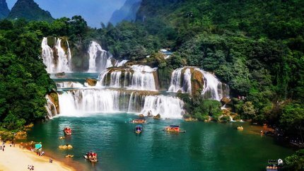 Vòng cung Đông Bắc: Cao Bằng - Ba Bể - Hà Giang 5N4Đ