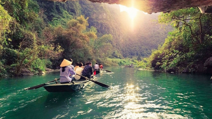 Hoa Lư - Tam Cốc - Bái Đính - Tràng An 2N1Đ