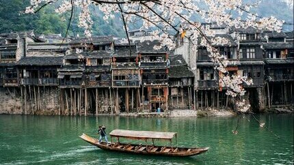 Khám Phá Trương Gia Giới & Phượng Hoàng Cổ Trấn Huyền Thoại (Từ Hà Nội)