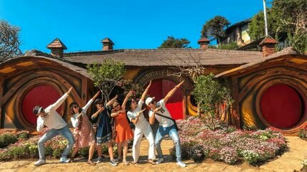 Tour Đà Lạt 30/4/2025: Thác Bobla - Hồ bơi trên cao nguyên - Vùng đất cố tích 4N3Đ