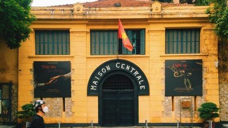 Di tích nhà tù Hỏa Lò