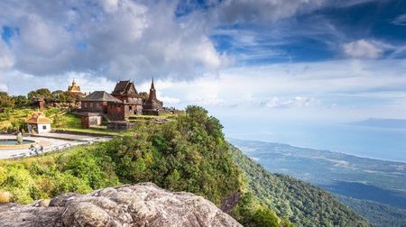 Chùa Năm Thuyền - Wat Sampov Pram trên cao nguyên Bokor hùng vỹ