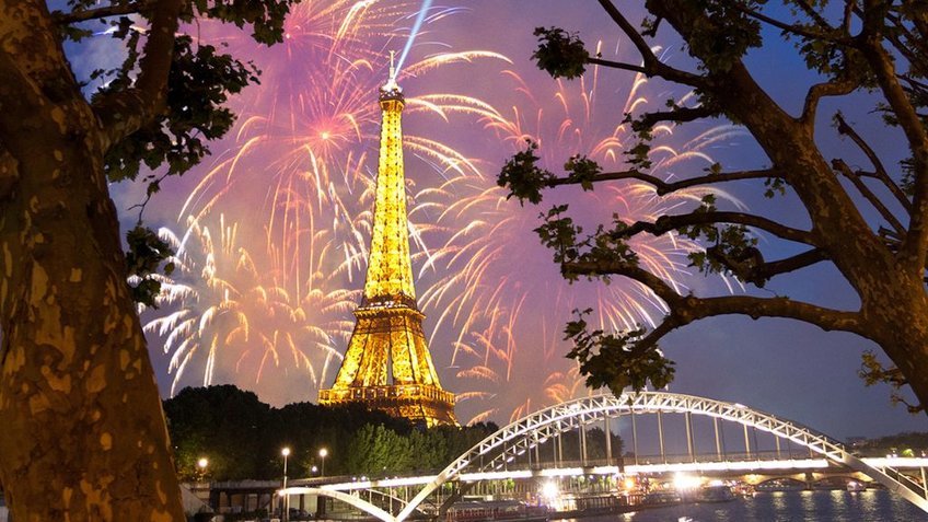 Tour du Lịch Pháp đón năm mới