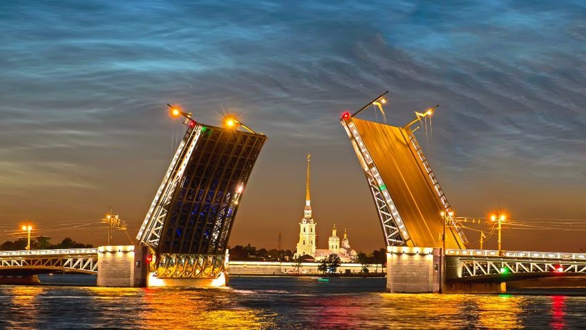 Cây Cầu Cung Điện Nổi Tiếng Tại ST Petersburg