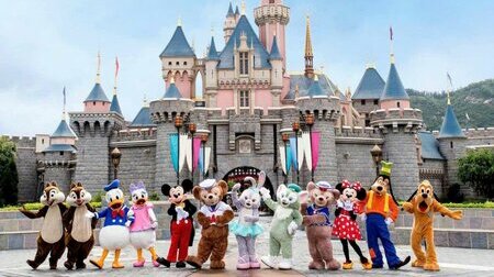 Một ngày thỏa thích vui chơi tại Disneyland Tokyo