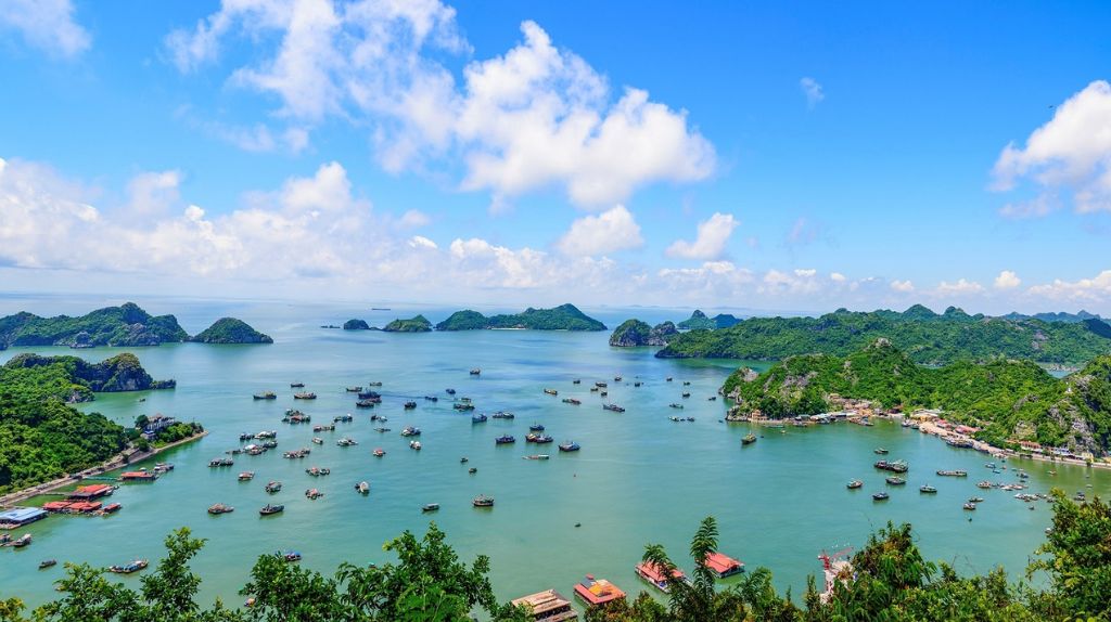 Cát Bà đẹp như tranh vẽ