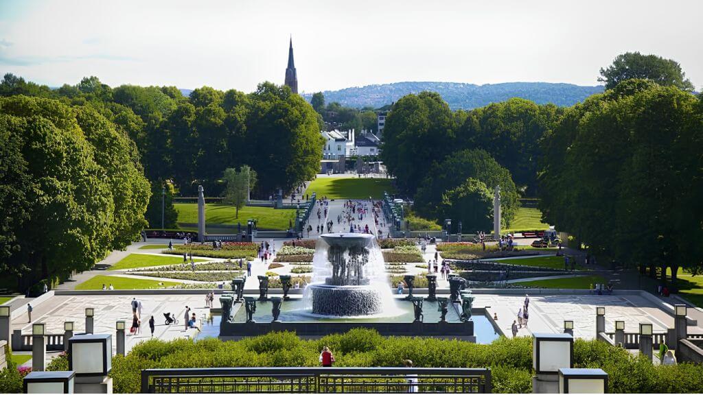 Frogner – Vigeland Sculpture Park – công viên điêu khắc nổi tiếng của Oslo