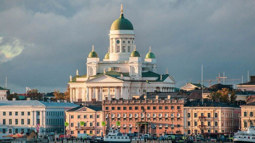 Helsinki Cathedral – nhà thờ trắng nổi bật, biểu tượng kiến trúc nổi tiếng của Helsinki