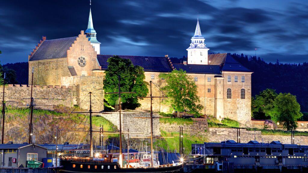 Pháo đài Akershus – công trình lịch sử cổ kính, gắn liền với quá khứ của Oslo