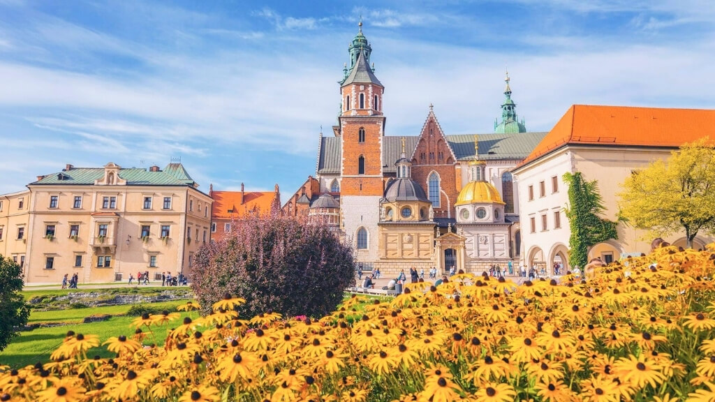 Nhà thờ Wawel được xem là trái tim lịch sử và tinh thần của Ba Lan
