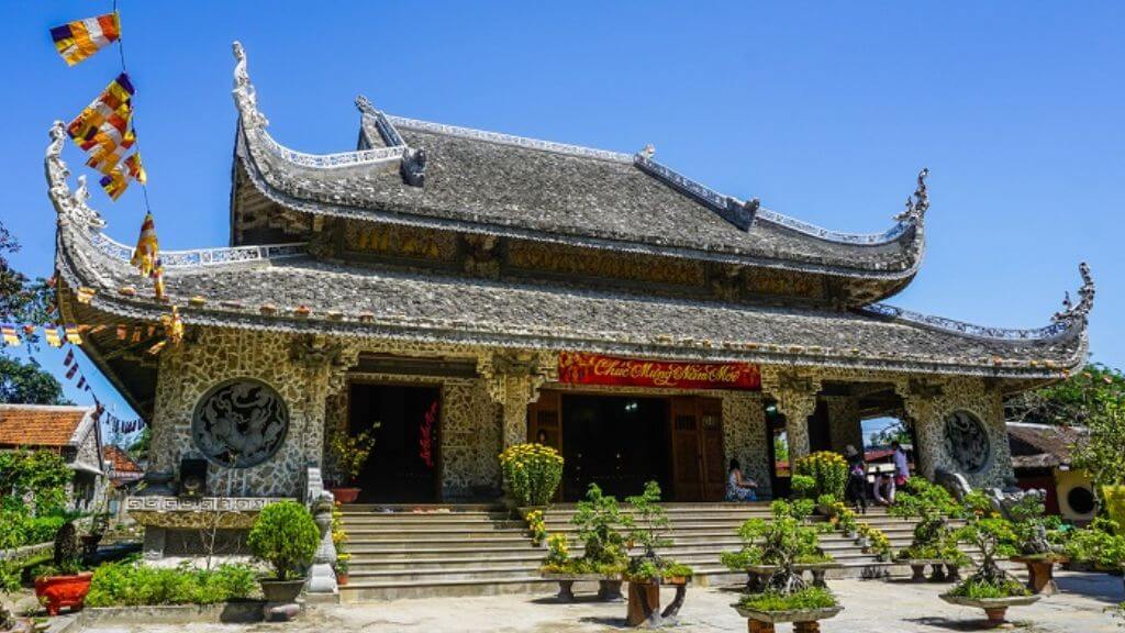 Chùa Thanh Lương - Ngôi chùa  San Hô  tại Phú Yên