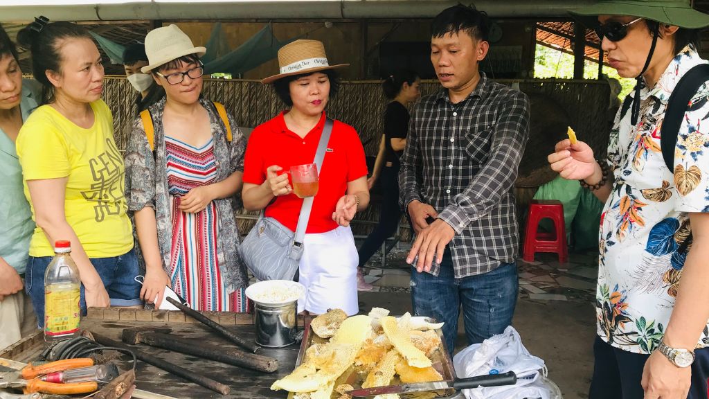 Trải nghiệm làm mật ong