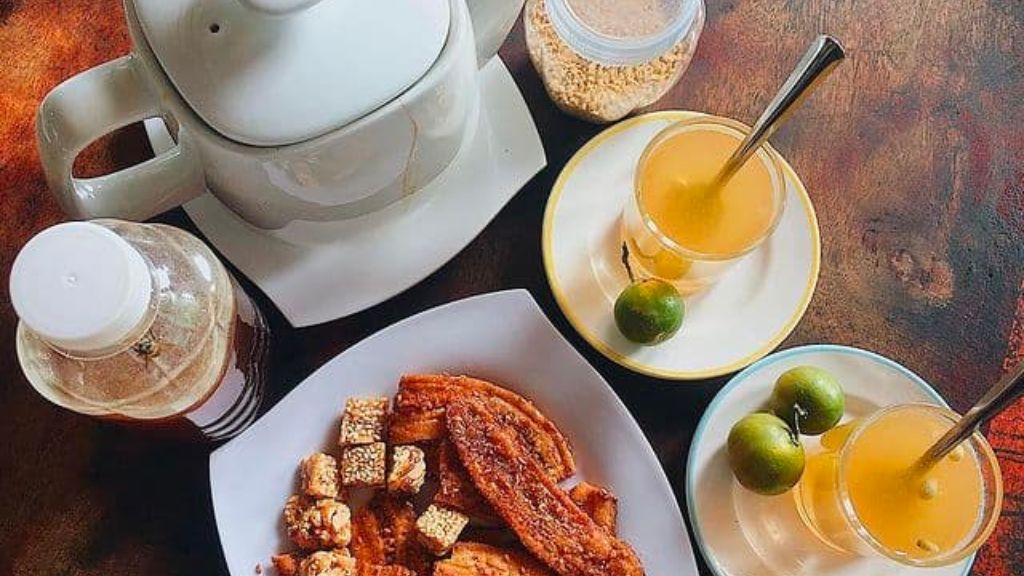 Thưởng thức trà mật ong Bến Tre