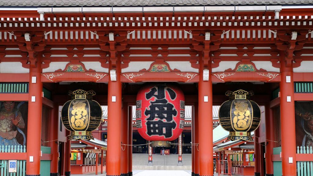 Đoàn tham quan Asakusa Kannon