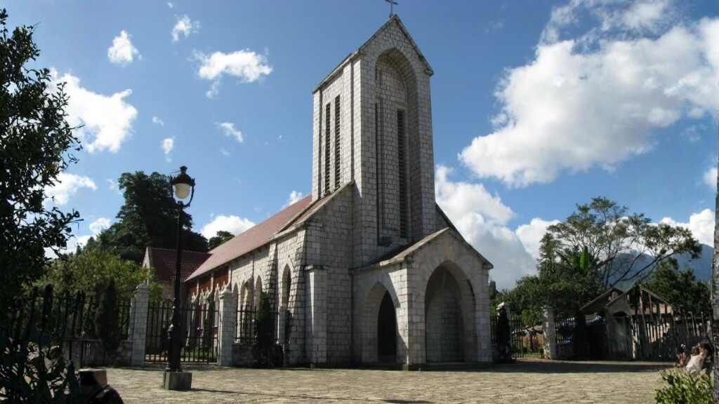 Nhà thờ Đá Sapa mang đậm dấu ấn Pháp với kiến trúc Gothic