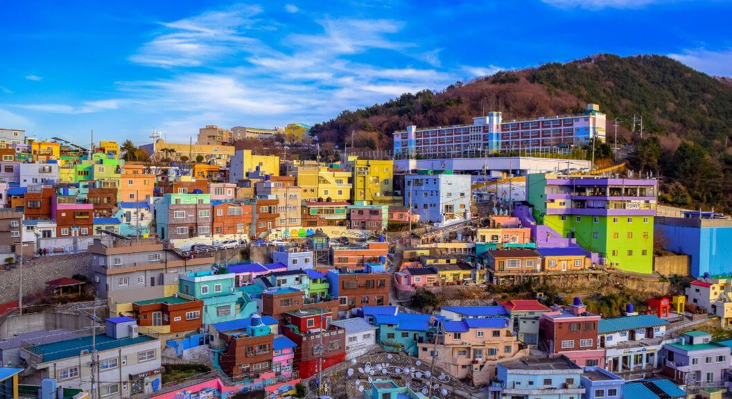 Check in tại làng Gamcheon Village đầy màu sắc