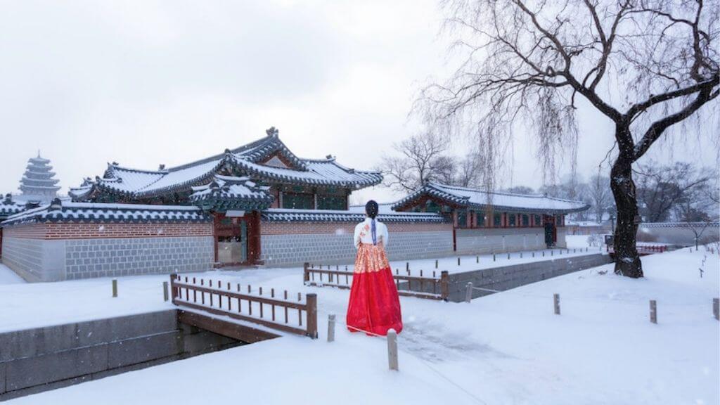 Tận hưởng vẻ đẹp dịu dàng và trang nhã trong trang phục Hanbok