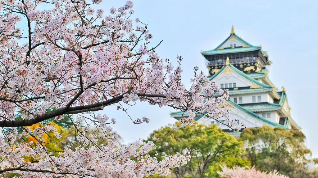 Lâu đài Osaka cổ kính