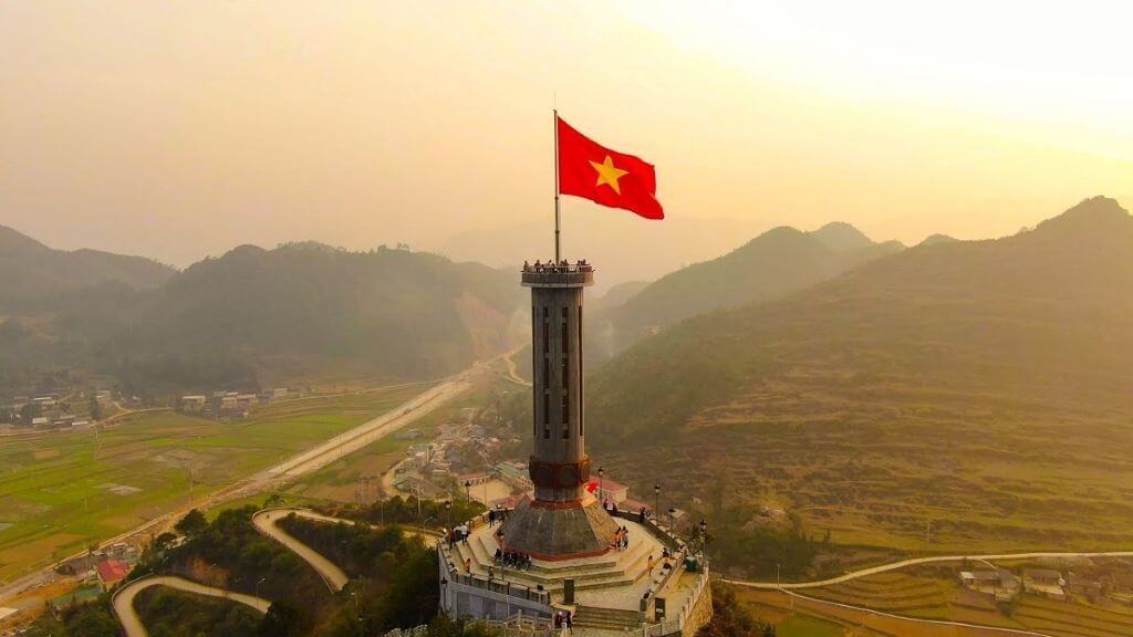 Lũng Cú điểm cực bắc thiêng liêng của Tổ quốc