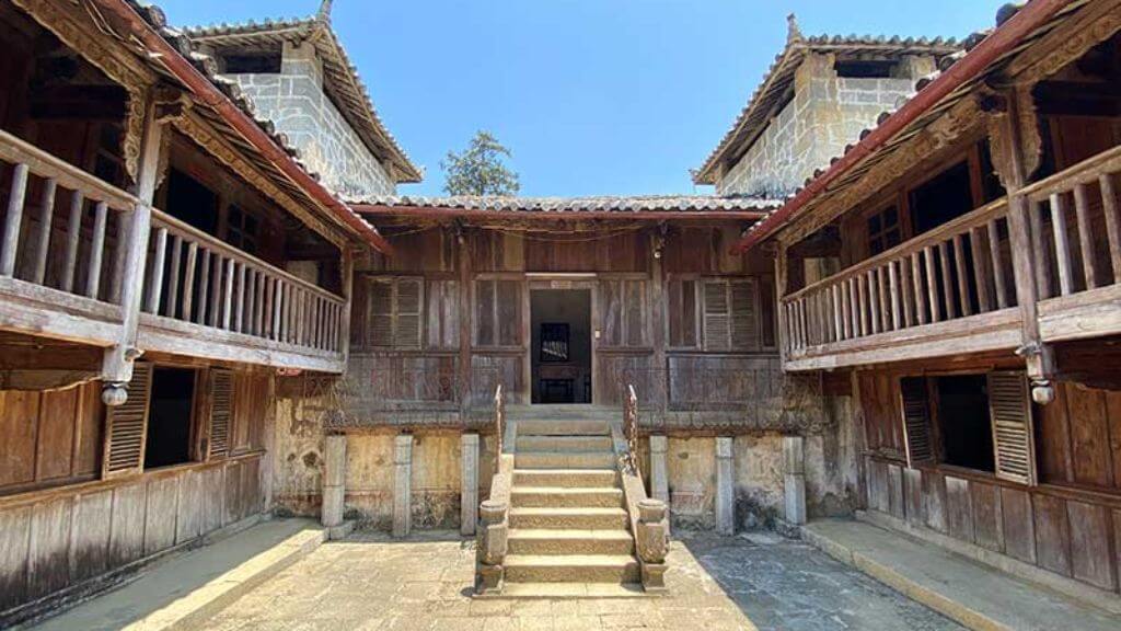 Khám phá dinh thự nhà họ Vương