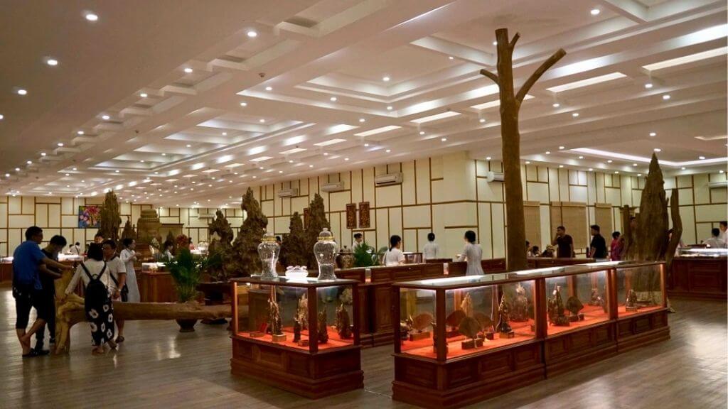 Tham quan Bảo Tàng Quốc Tế Trầm Hương hơn 200 tỷ đồng