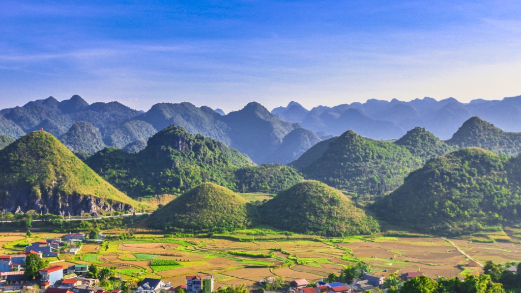 Núi đôi cô Tiên tuyệt tác thiên nhiên hùng vĩ tại Hà Giang