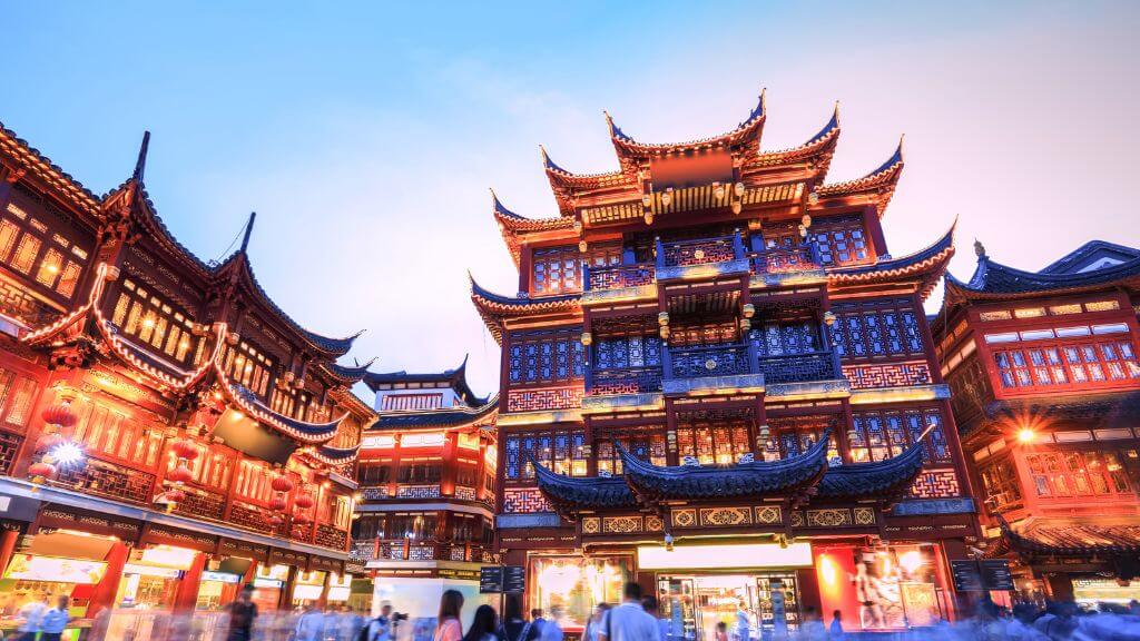 Miếu Thành Hoàng là điểm đến vô cùng hút khách