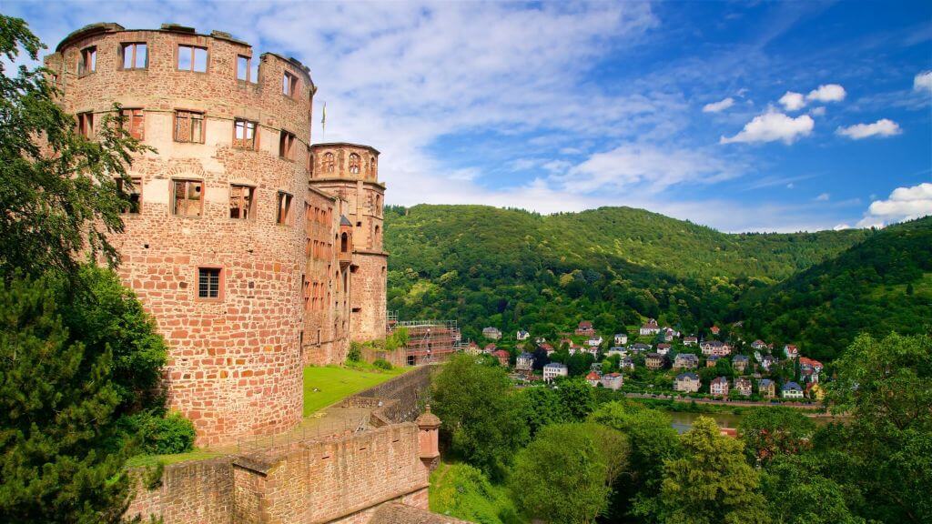 Lâu đài Heidelberg – công trình Gothic cổ kính nằm trên ngọn đồi cao