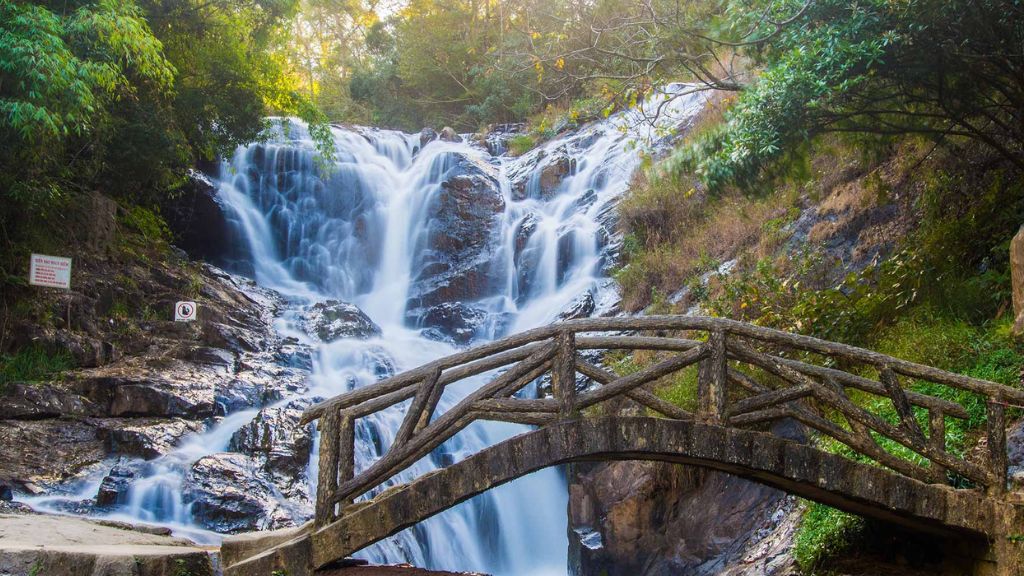 Thác Datanla - thác nước tự nhiên tuyệt đẹp