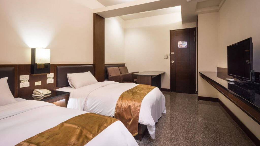Khách sạn tiêu chuẩn tại Đài Trung (Twinstar Hotel)