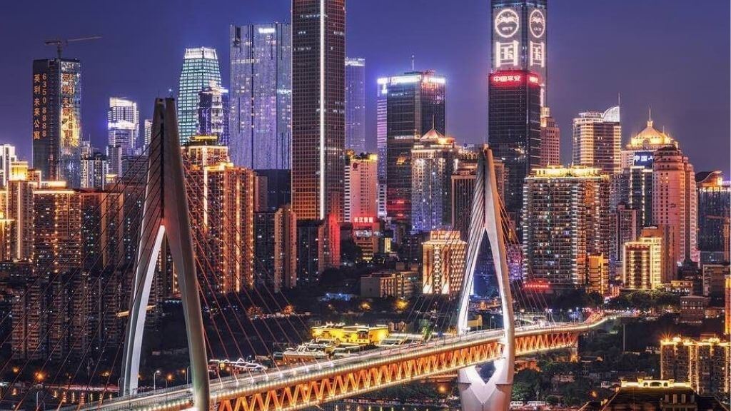 Trùng Khánh nhìn từ trên cao, vẻ đẹp đô thị sầm uất bên dòng sông