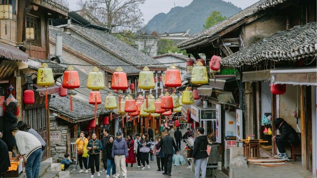 Thanh Nham Cổ Trấn – Vẻ đẹp trầm mặc giữa núi rừng