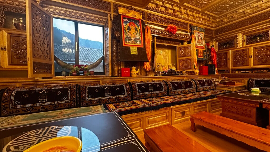 Không gian nhà gỗ kiểu Tây Tạng ở Thành Đô