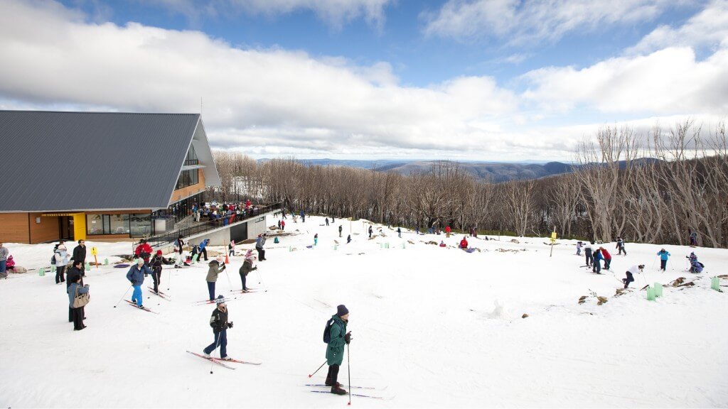 Trải nghiệm trượt tuyết tại Lake Mountain Ski Resort
