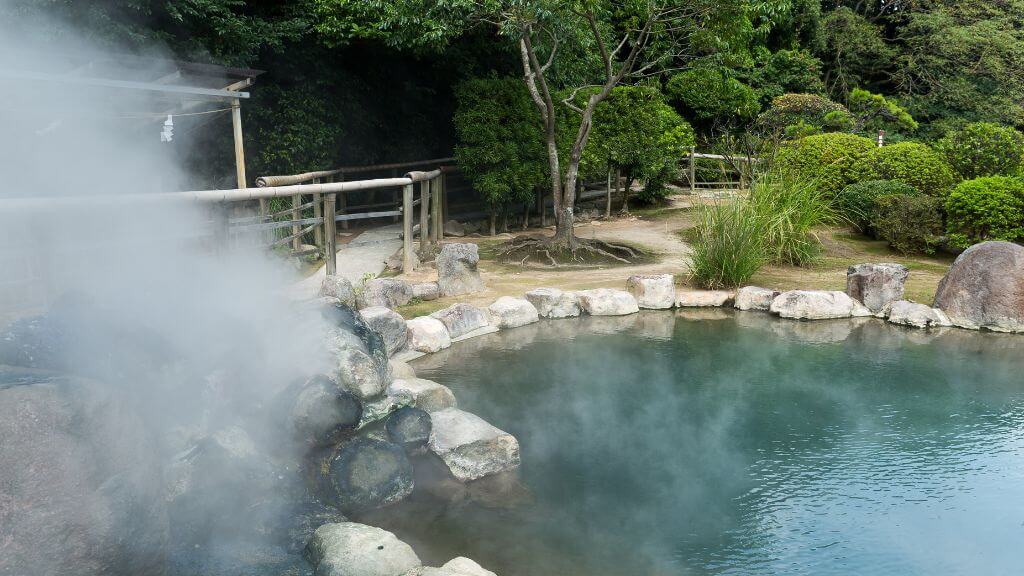 Đoàn thư giãn tắm Onsen tại khách sạn